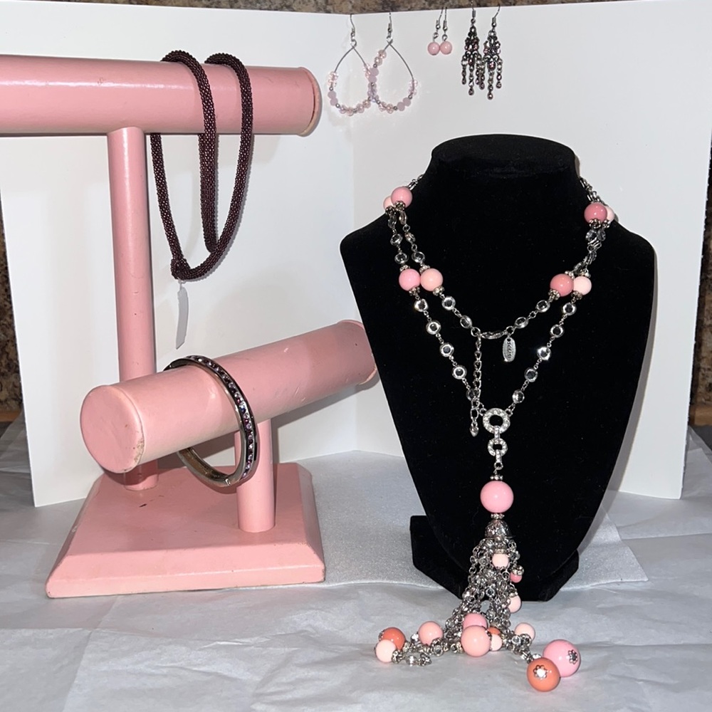 💕🌸Pretty in Pink Set 🌷💞 3 Earrings, 2 Necklaces, & 1 Bracelet! Scaasi Piece!